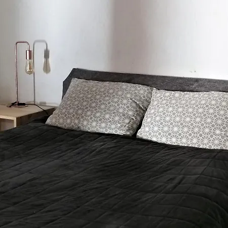 Goscinne Thank Life, 1 Feel Good Lejlighed *